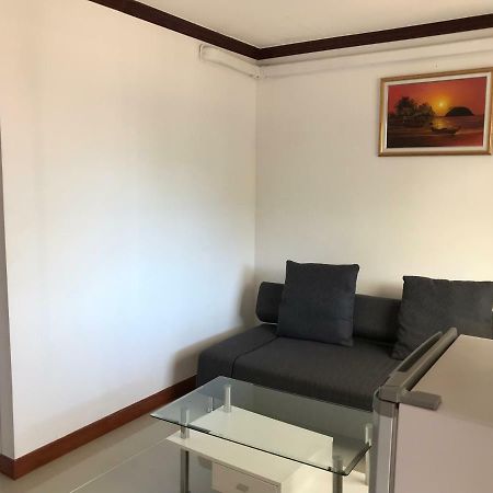 Angelina Guesthouse Patong Extérieur photo