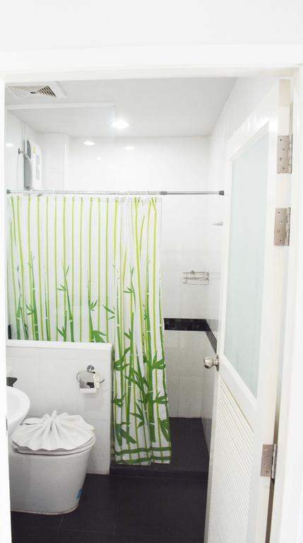 Angelina Guesthouse Patong Chambre photo