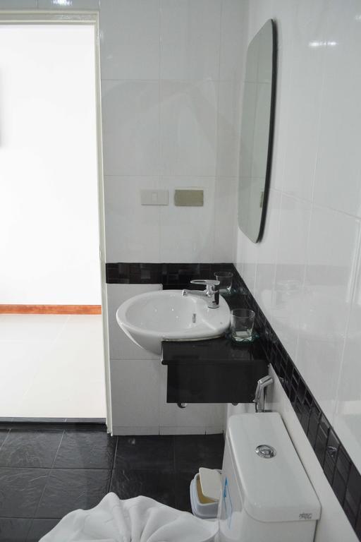 Angelina Guesthouse Patong Chambre photo