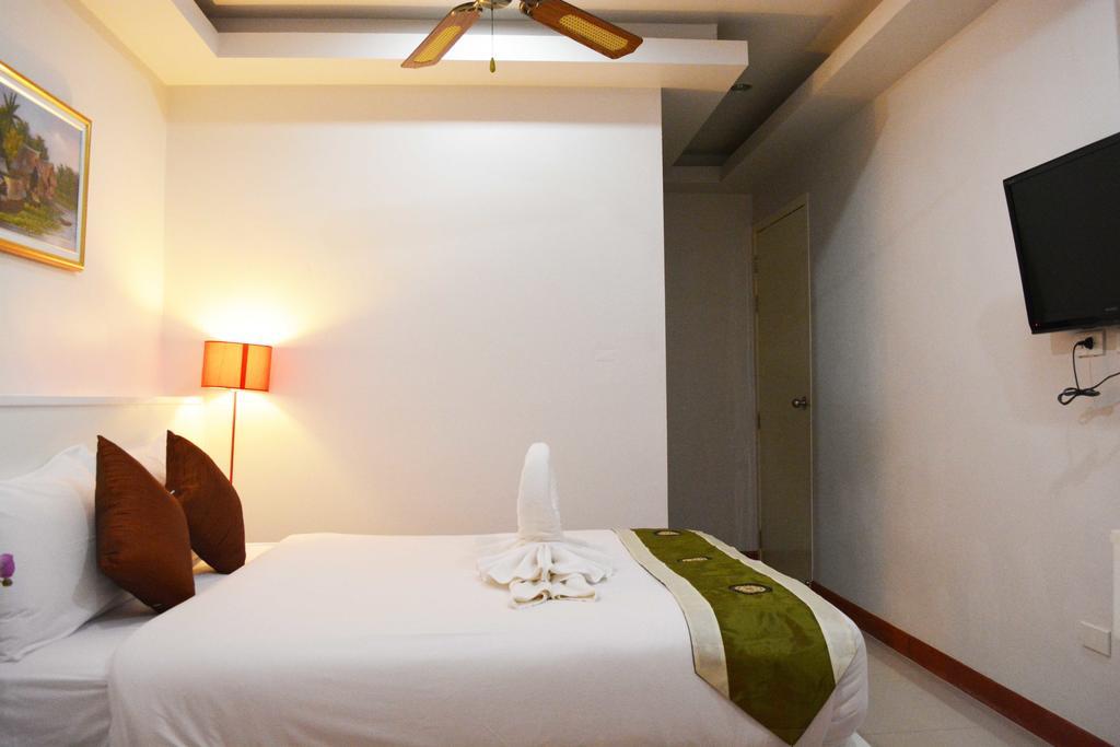Angelina Guesthouse Patong Chambre photo