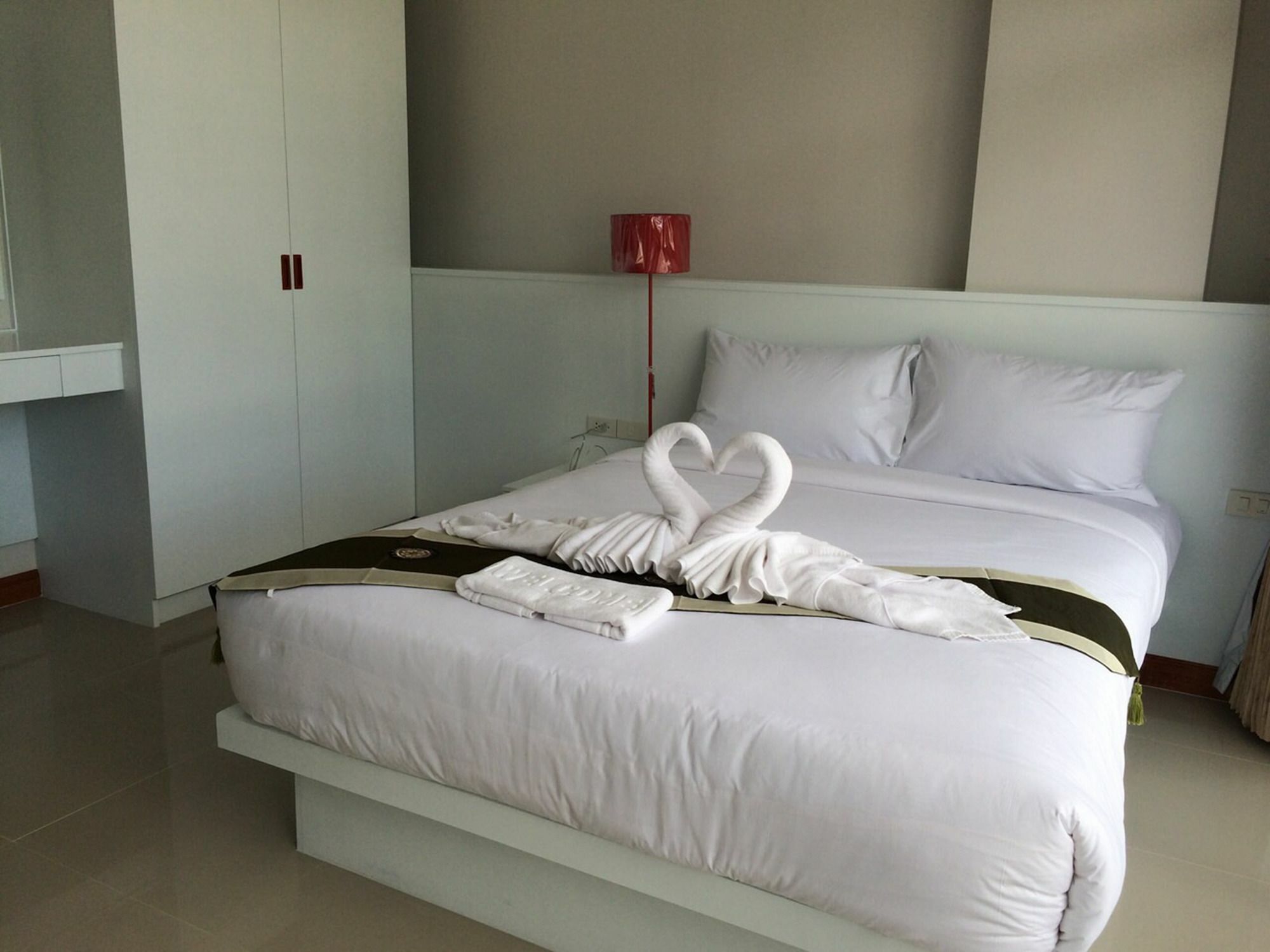 Angelina Guesthouse Patong Extérieur photo