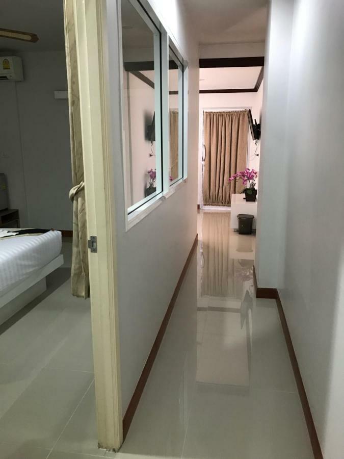 Angelina Guesthouse Patong Extérieur photo